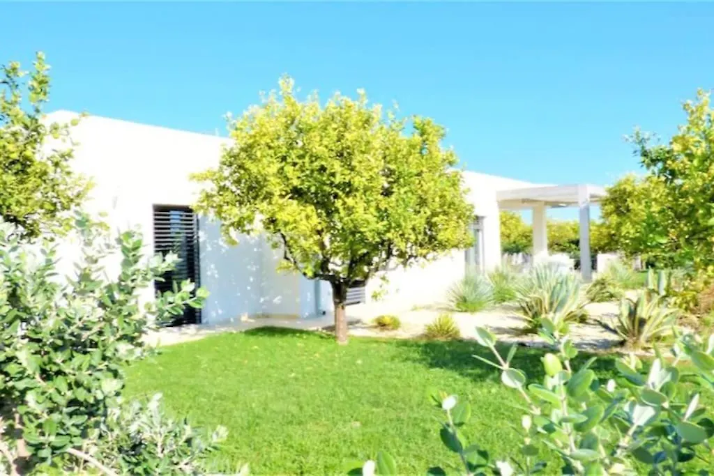 Villa Papeda-Tenuta Il Cavaliere D'Italia Noto-Vista Fronte Mare E Piscina Privata